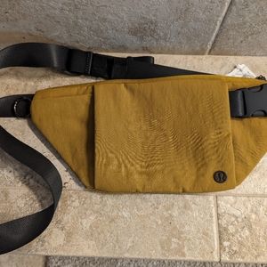 Lululemon Multi Pocket Belt Bag.